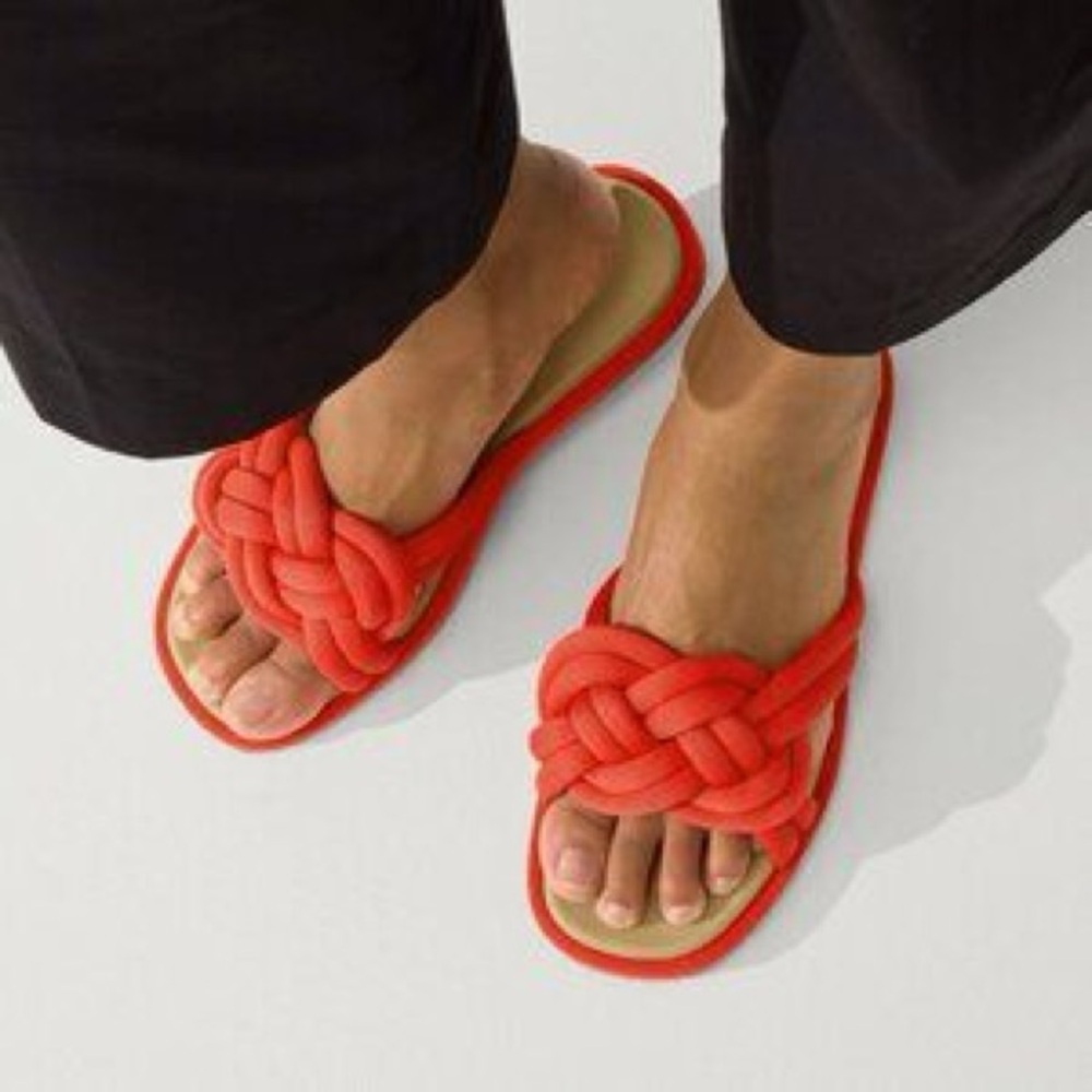 ROTHY’S Summer Sandal in Red
